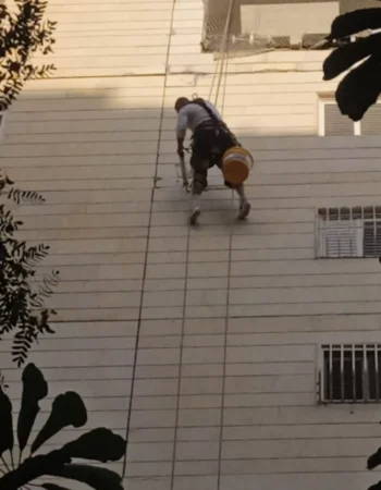 המטפסים איטום בגובה ועבודות סנפלינג
