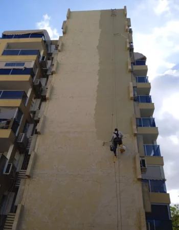 המטפסים איטום בגובה ועבודות סנפלינג